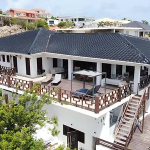 Villa Beautiful Villa With Pool Near The Beach For Groups, Jan Thiel